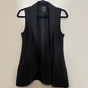 DYNAMITE layering vest